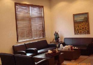 供應高品質竹木百葉窗與竹木百葉片，精選窗玻璃配件