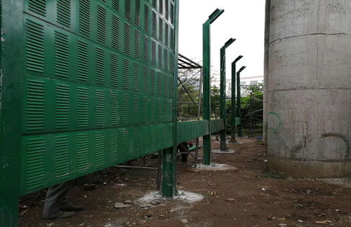 佛岡公路減噪隔聲屏障 生產廠家的核心技術與應用